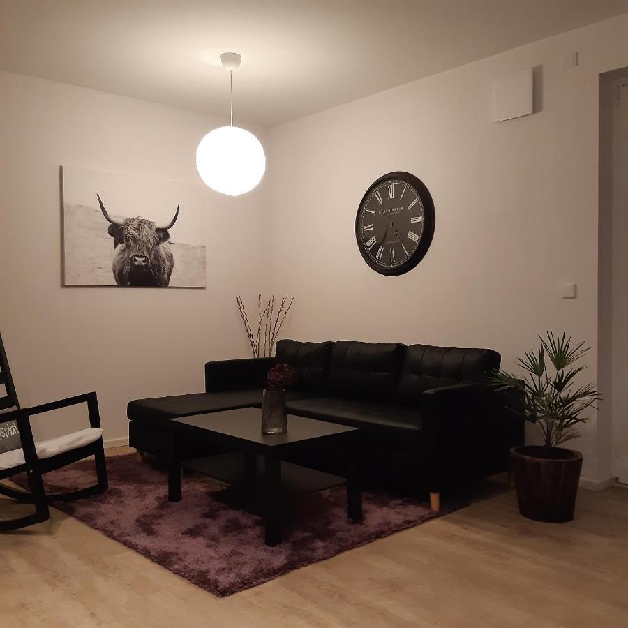 In Bei Berlin, Zentral Gelegen